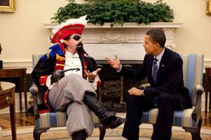 File:PirateKeenan Obama OvalOffice.jpg